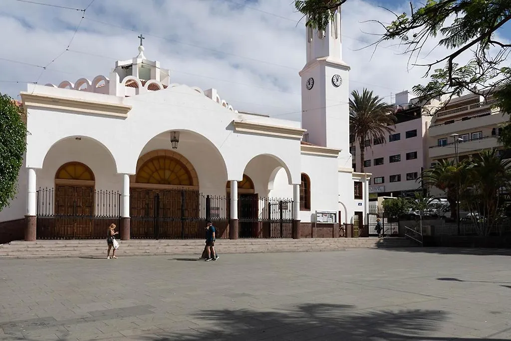 Los Cristianos Beach 0*, Los Cristianos (Tenerife)